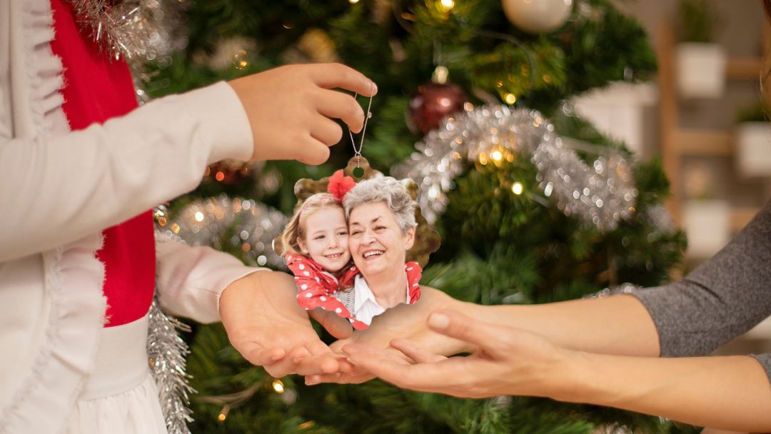 6 ways to remember your loved one at Christmas